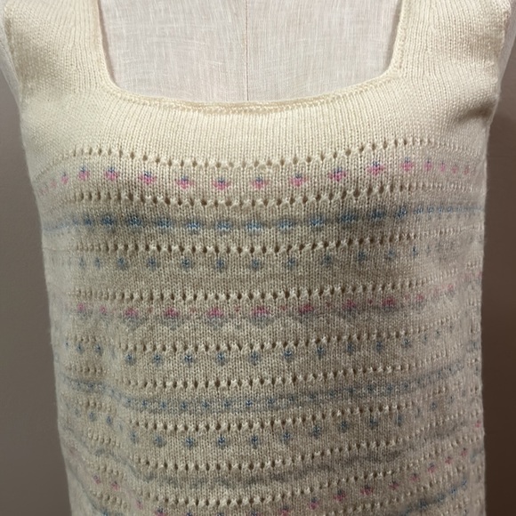 Saks Fifth Avenue Wool Sweater size M- vintage - Picture 4 of 8